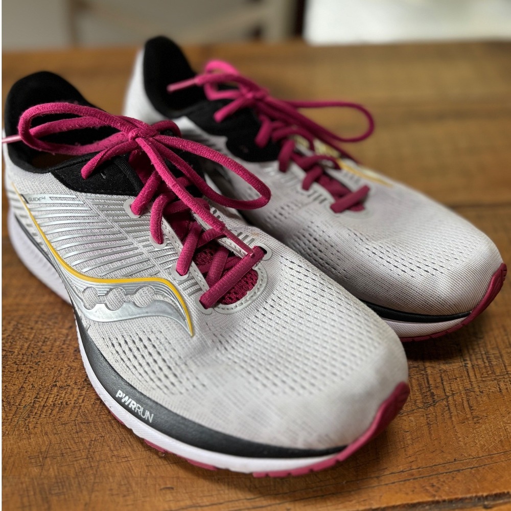 Saucony Guide 14 Womens Alloy Cherry Running Shoes PWRRUN Formfit‎ Sneakers 11